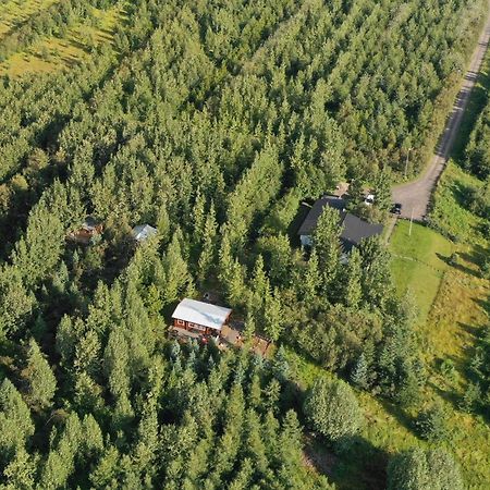 Bakkakot 2 - Cozy Cabins In The Woods Акурейрі Екстер'єр фото